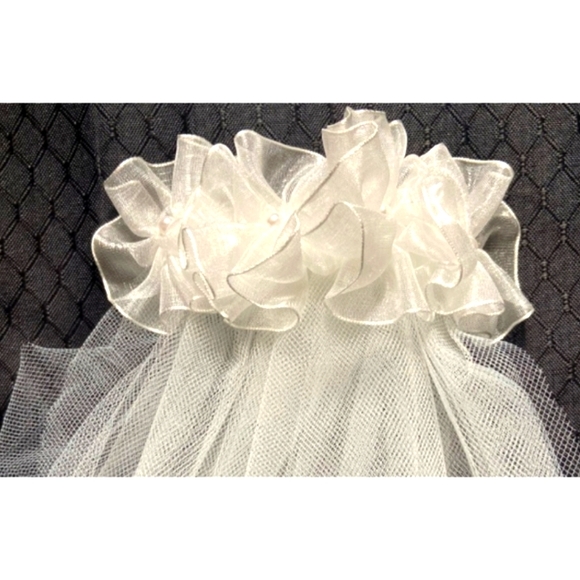 Edgehill Collection Accessories | Girls Veil - Two-Layer Pearl Detail Headpiece - Picture 8 of 12